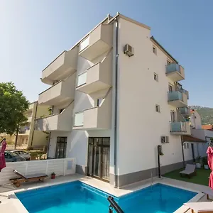 Apartment Marko, Kastela